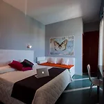 Metropol 4* سينِغاليا