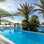 Metropol 4* سينِغاليا