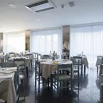 Metropol فندق